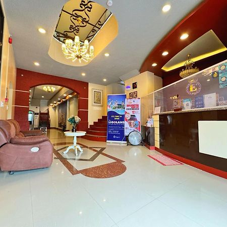 Elizabeth Hotel - Naga Pili  المظهر الخارجي الصورة