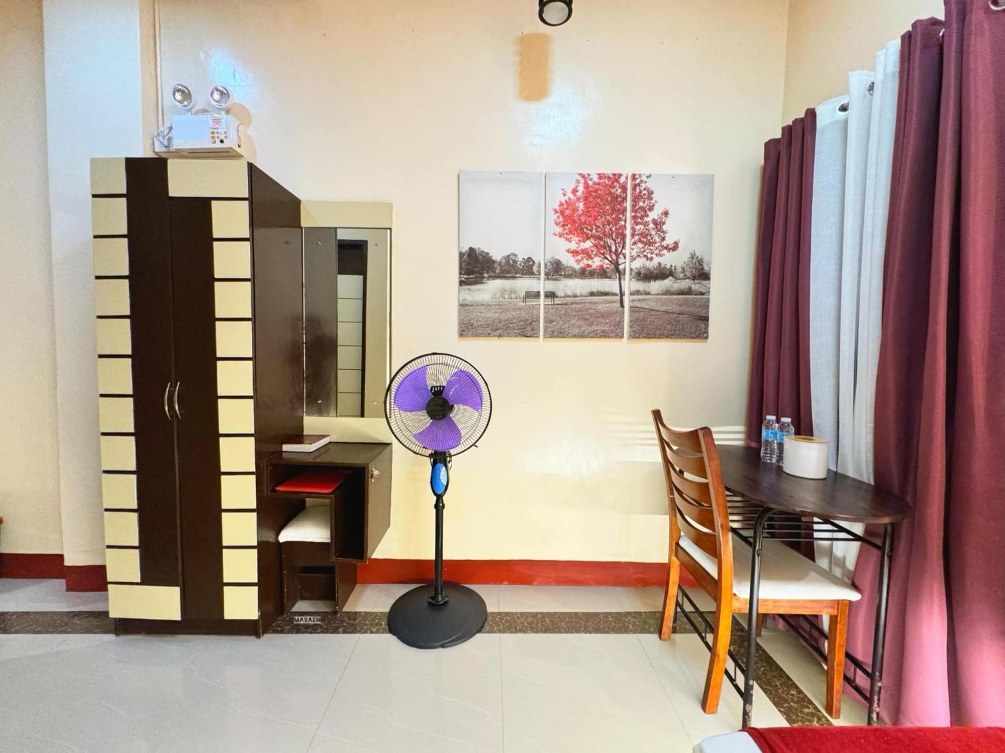 Elizabeth Hotel - Naga Pili  المظهر الخارجي الصورة
