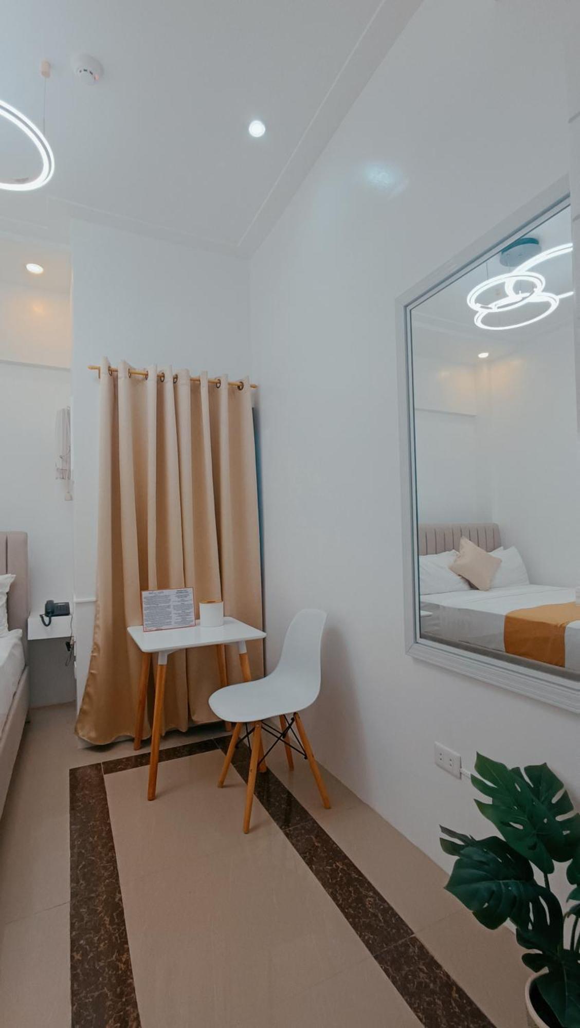 Elizabeth Hotel - Naga Pili  المظهر الخارجي الصورة