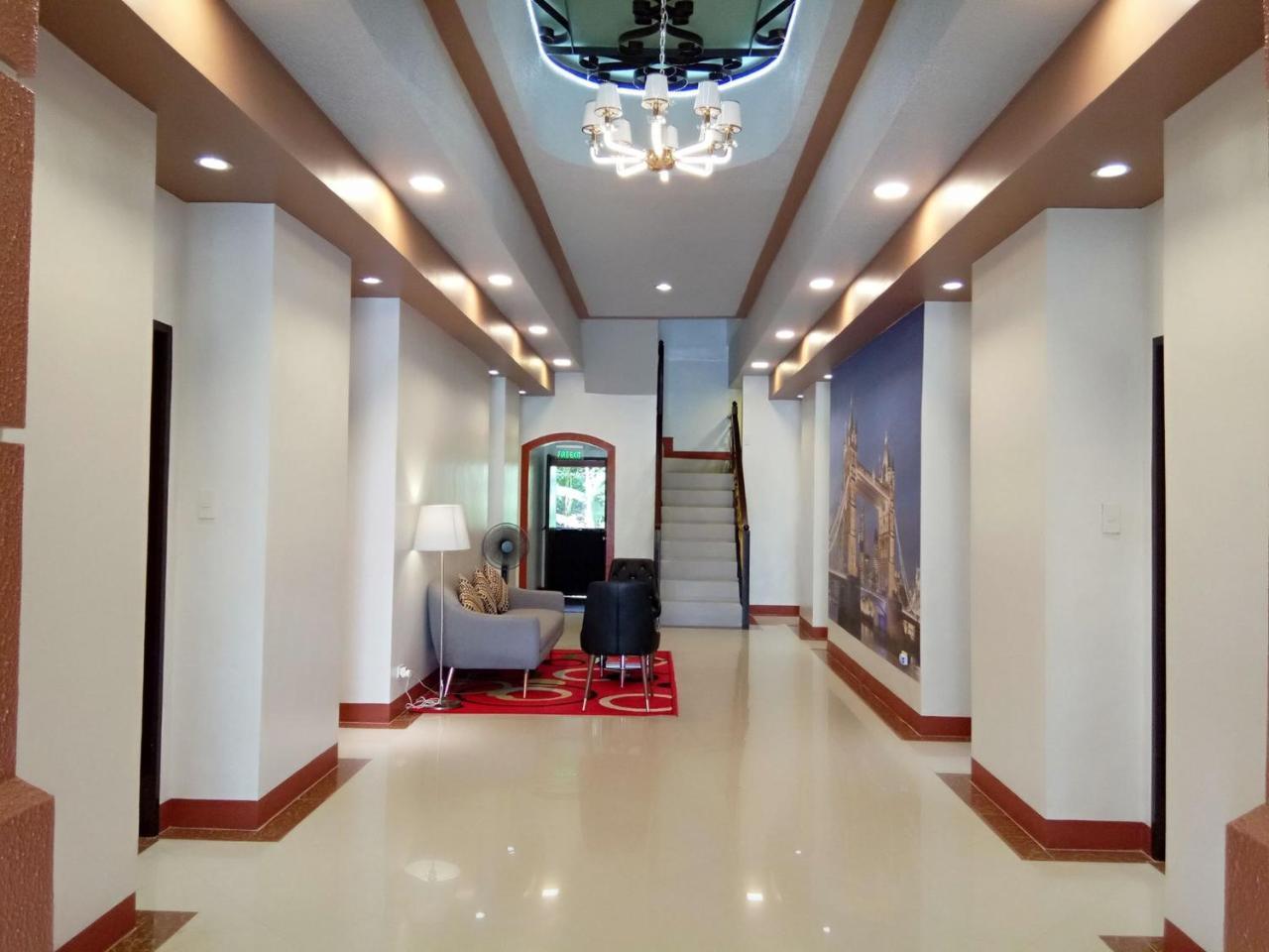 Elizabeth Hotel - Naga Pili  المظهر الخارجي الصورة
