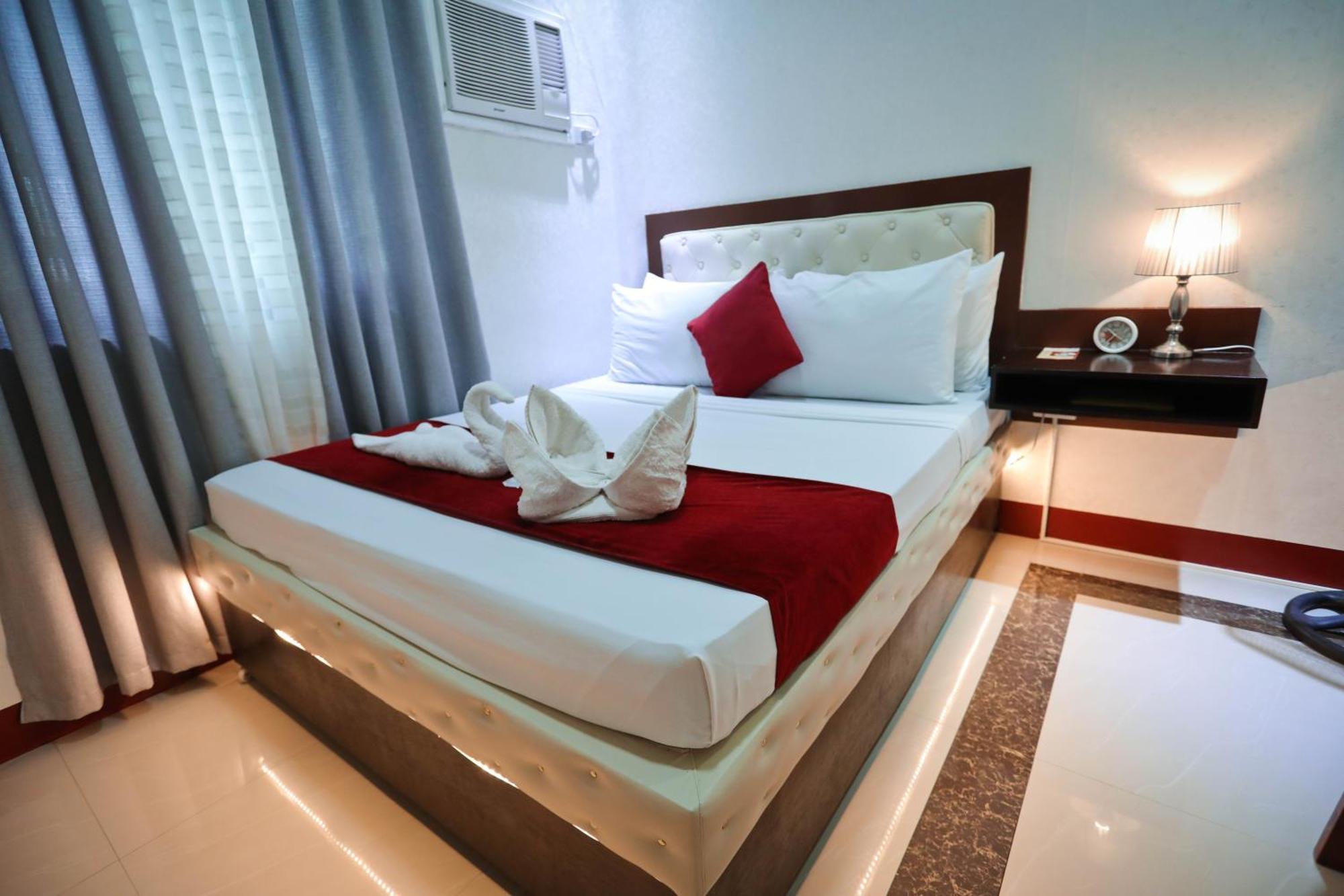 Elizabeth Hotel - Naga Pili  المظهر الخارجي الصورة